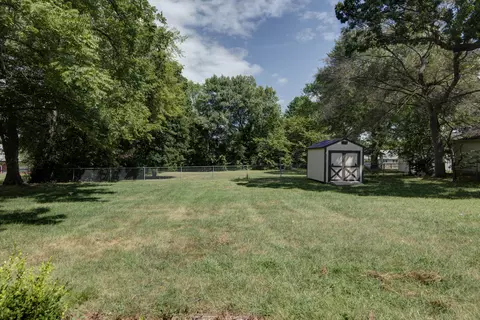 725 W Jean St, Springfield, MO 65803 photo 24