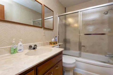 725 W Jean St, Springfield, MO 65803 photo 17