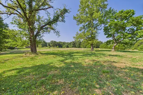 191 Gaddy Ln, Tecumseh, MO 65760 photo 2