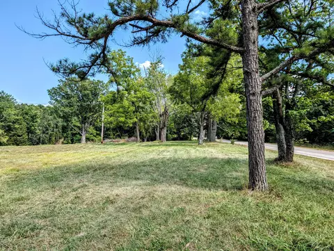 651 Emerald Rd, Spokane, MO 65754