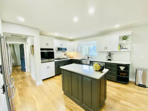 3550 E Whitehall Dr, Springfield, MO 65809 photo 9
