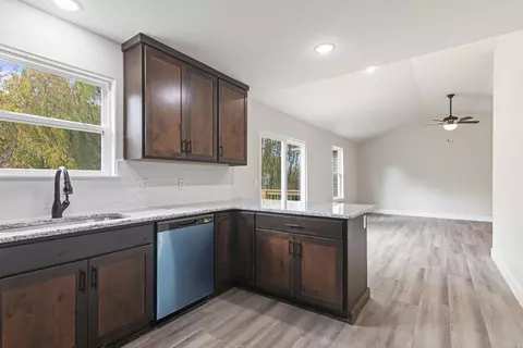 1217 S 14th St, Ozark, MO 65721 photo 9