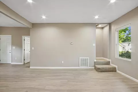 2326 N Prospect Ave, Springfield, MO 65803 photo 3