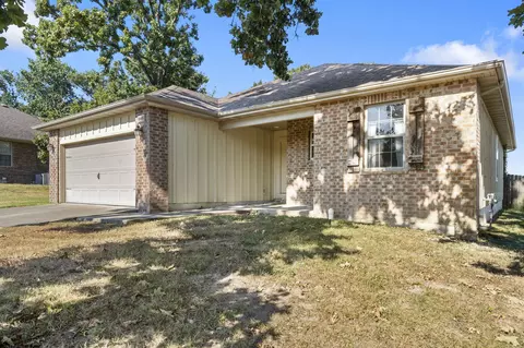 1065 S 21st Ave, Ozark, MO 65721 photo 2