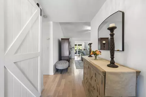 Entry Way - 1188 Hampton Rd, Reeds Spring, MO 65737 photo 1 of 1