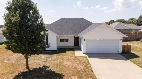 205 Spruce Ave, Clever, MO 65631 photo 1