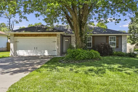 3539 S Walnut Hill Dr, Springfield, MO 65807 photo 1