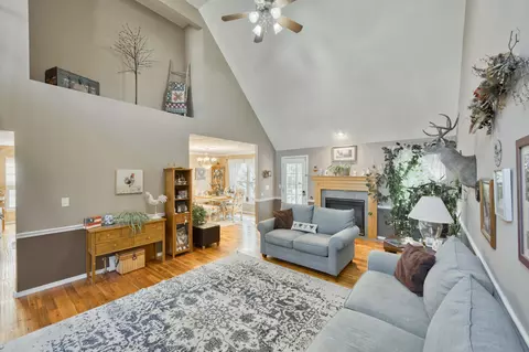 2052 W High Point St, Springfield, MO 65810 photo 9