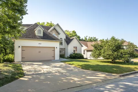 2052 W High Point St, Springfield, MO 65810 photo 2