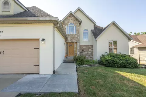 2052 W High Point St, Springfield, MO 65810 photo 3