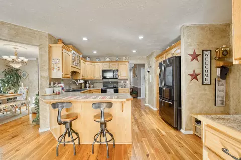 2052 W High Point St, Springfield, MO 65810 photo 12