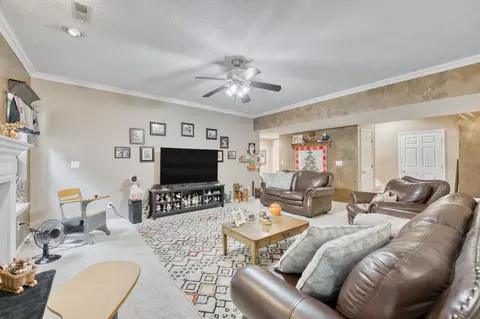2052 W High Point St, Springfield, MO 65810 photo 44