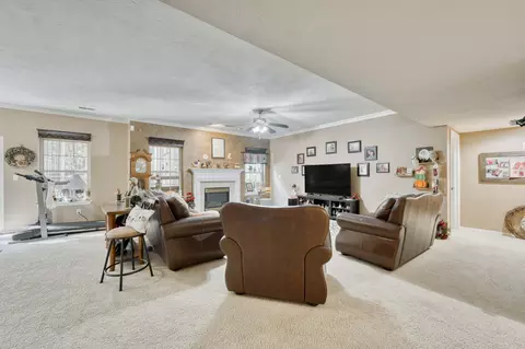 2052 W High Point St, Springfield, MO 65810 photo 43