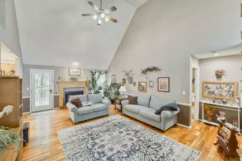 2052 W High Point St, Springfield, MO 65810 photo 8