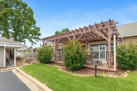 Exterior - 200 Glory Rd #D2, Branson, MO 65616 photo 5 of 7