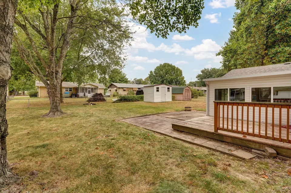 Exterior - 2153 N Link Ave, Springfield, MO 65803 photo 7 of 11