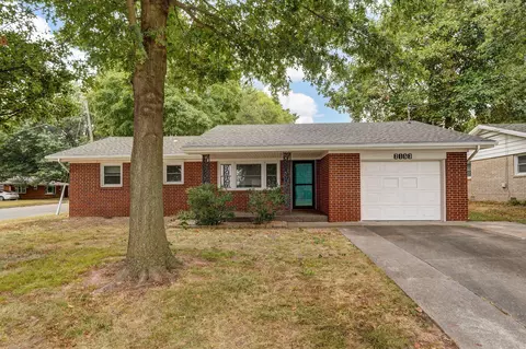 Exterior - 2153 N Link Ave, Springfield, MO 65803 photo 1 of 11
