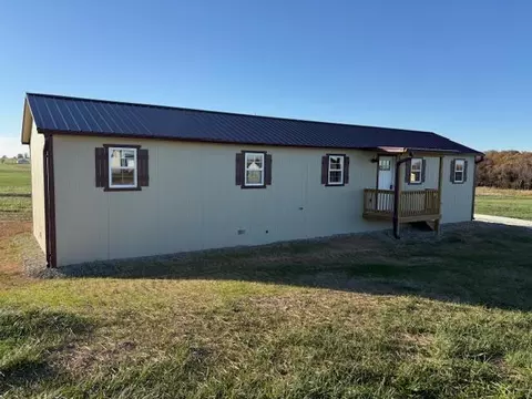 1967 Cattle Dr, Aurora, MO 65605 photo 2