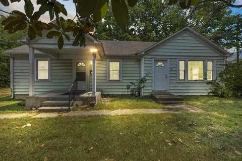 2502 N Delaware Ave, Springfield, MO 65803