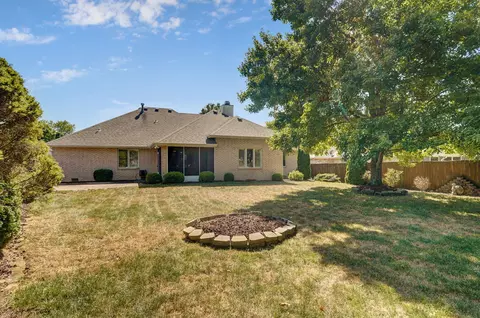 4648 S Warren Ave, Springfield, MO 65810 photo 2