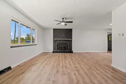 302 W Howard Ave, Billings, MO 65610 photo 3
