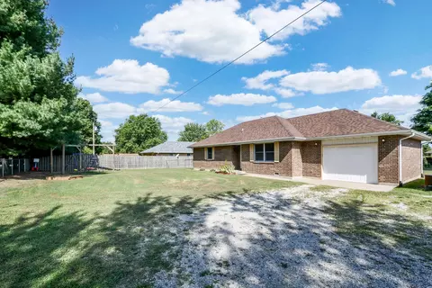 1004 Baretta Ct, Aurora, MO 65605 photo 7