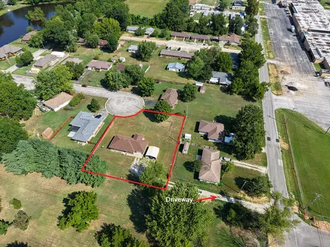 1004 Baretta Ct, Aurora, MO 65605 photo 36