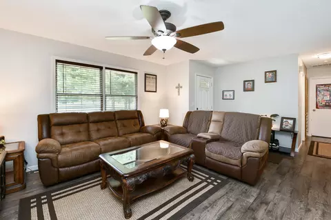 1004 Baretta Ct, Aurora, MO 65605 photo 10