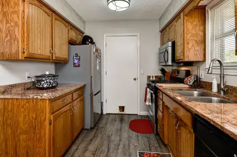 1004 Baretta Ct, Aurora, MO 65605 photo 15