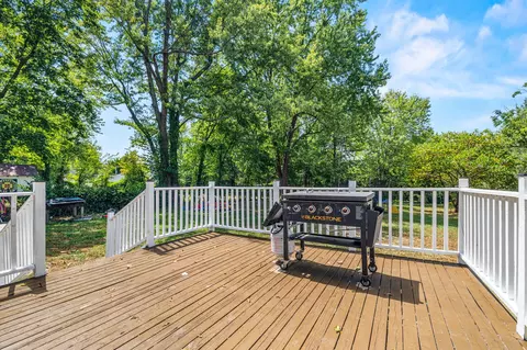 225 N Locust St, Marshfield, MO 65706 photo 3