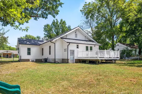 225 N Locust St, Marshfield, MO 65706 photo 5