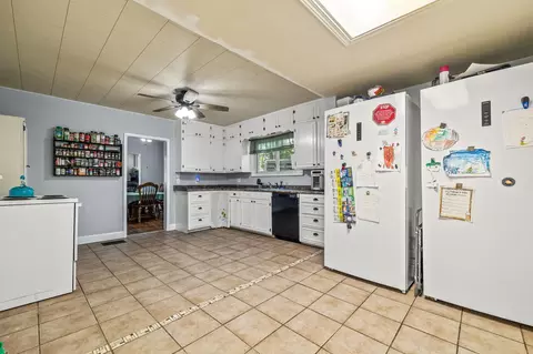 225 N Locust St, Marshfield, MO 65706 photo 24