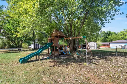 225 N Locust St, Marshfield, MO 65706 photo 34