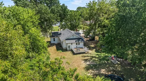225 N Locust St, Marshfield, MO 65706 photo 6