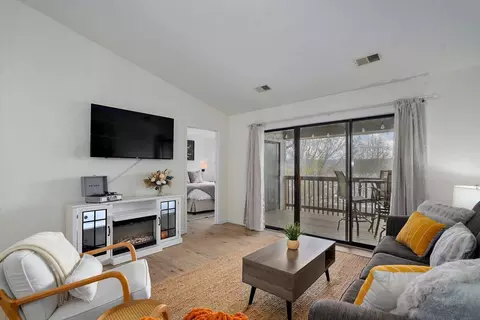 100 Getaway Cir #152, Kimberling City, MO 65686