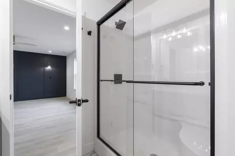 Bath - 116 E Acacia Cir, Clever, MO 65631 photo 3 of 7