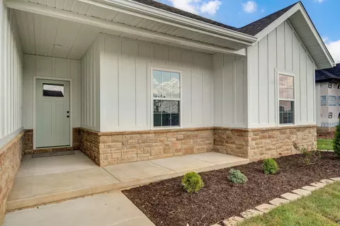1430 N Collins Dr, Republic, MO 65738 photo 4