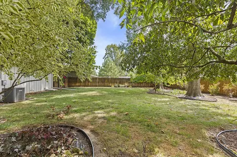 2376 E Berkeley St, Springfield, MO 65804 photo 29