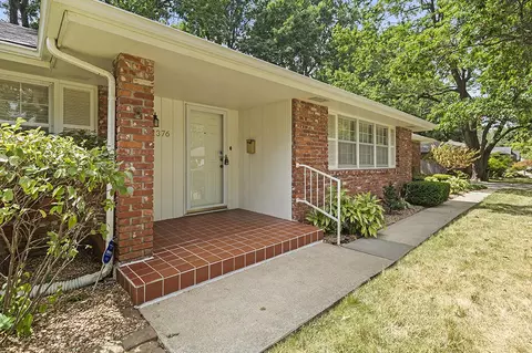 2376 E Berkeley St, Springfield, MO 65804 photo 3