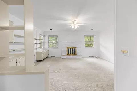 2376 E Berkeley St, Springfield, MO 65804 photo 8