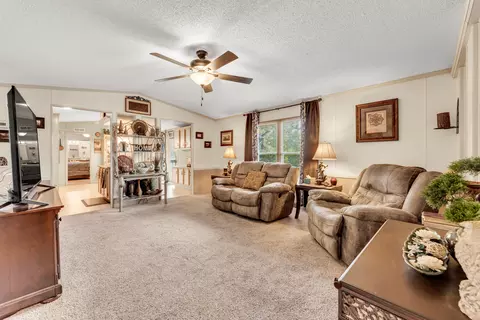 Living - 11675 State Highway 76, Forsyth, MO 65653 photo 2 of 4