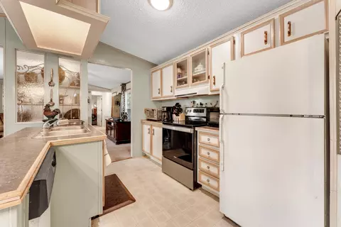 Kitchen - 11675 State Highway 76, Forsyth, MO 65653 photo 6 of 8