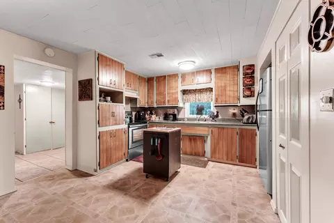 Kitchen - 11675 State Highway 76, Forsyth, MO 65653 photo 1 of 8