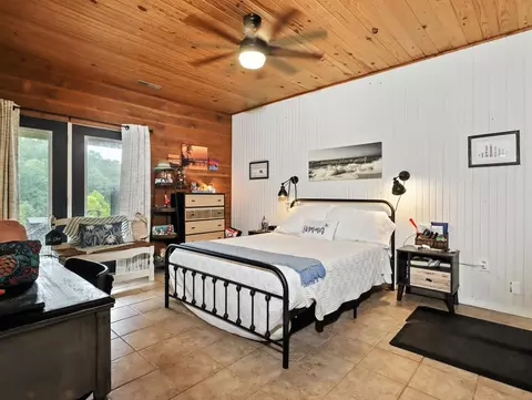 Bedroom - 2186 County Road 502, Gainesville, MO 65655 photo 1 of 5