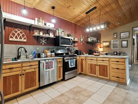 Kitchen - 2186 County Road 502, Gainesville, MO 65655 photo 3 of 3
