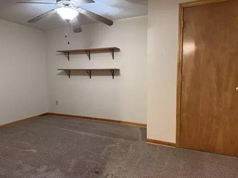 Bedroom - 93 W Wind Way, Squires, MO 65755 photo 4 of 4