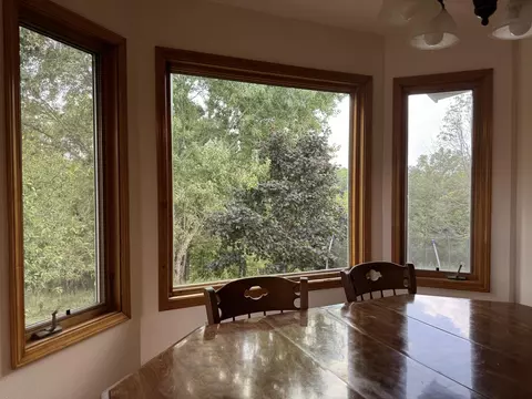Dining - 93 W Wind Way, Squires, MO 65755 photo 2 of 4