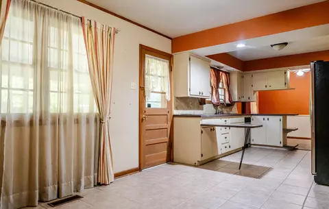 1912 S Holland Ave, Springfield, MO 65807 photo 14