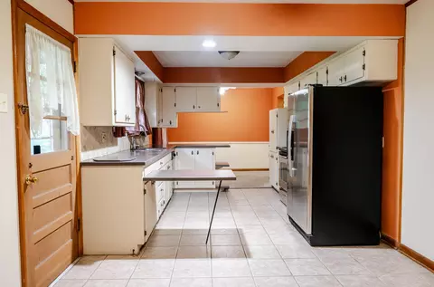 1912 S Holland Ave, Springfield, MO 65807 photo 8