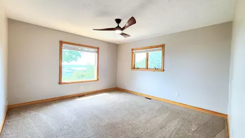 Bedroom - 981 Skyview Dr, Branson, MO 65616 photo 3 of 9
